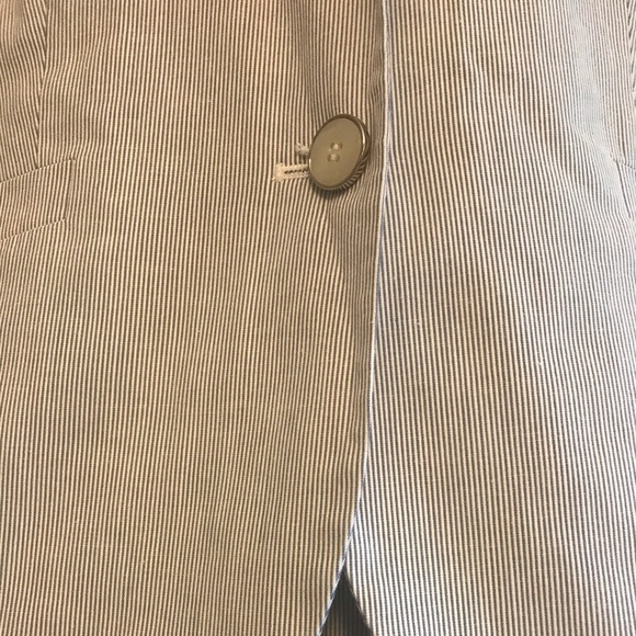 🌟🌟 CALVIN KLEIN BLAZER & SKIRT 🌟🌟 - Picture 5 of 8